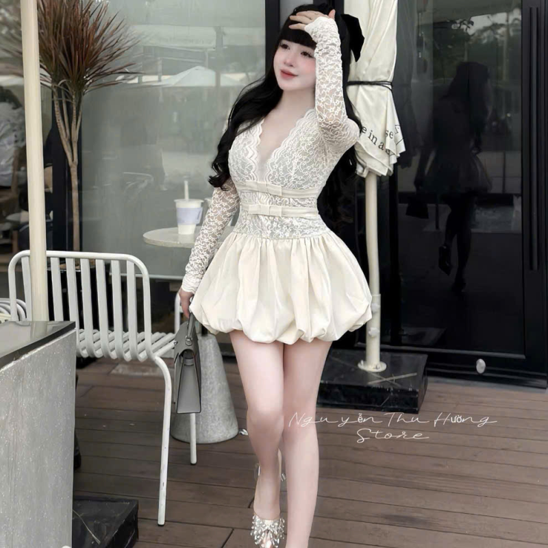 VÁY BÍ REN MÚT NGỰC