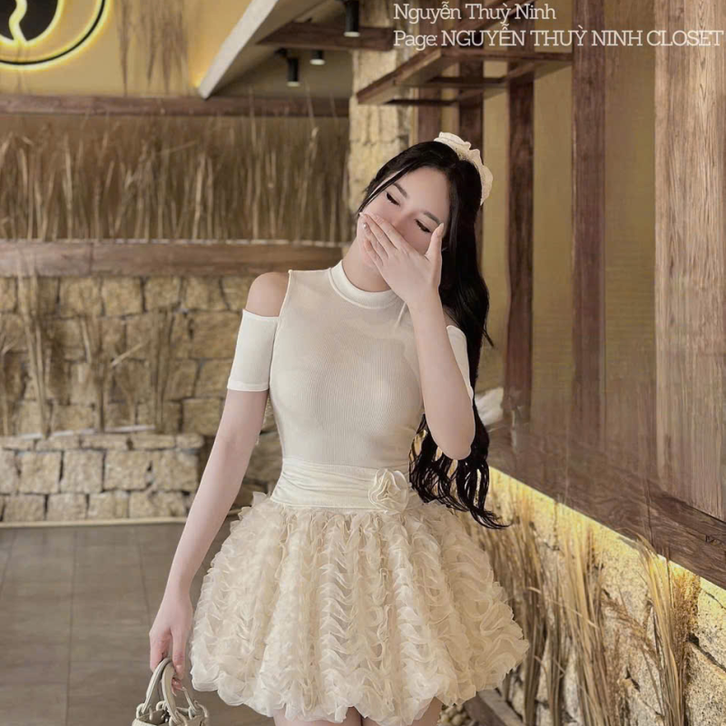 ĐẦM VÁY LONG KHOÉT VAI